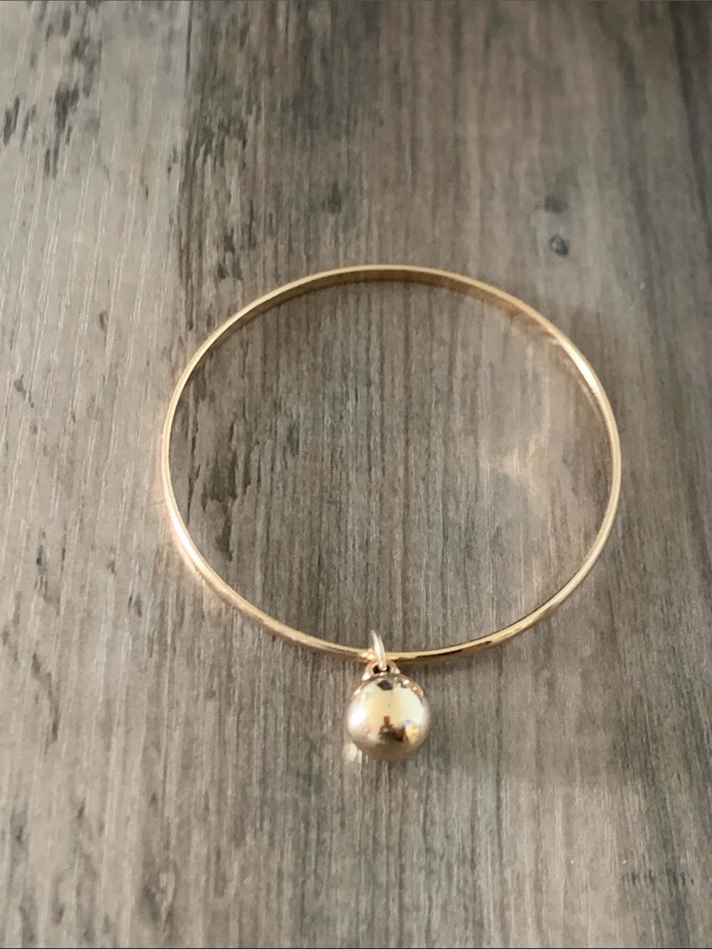 NWOT Gold Tone Bangle Bracelet with Charm - Women Jewelry